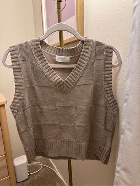 Carly Jean Los Angeles Sweater Vest